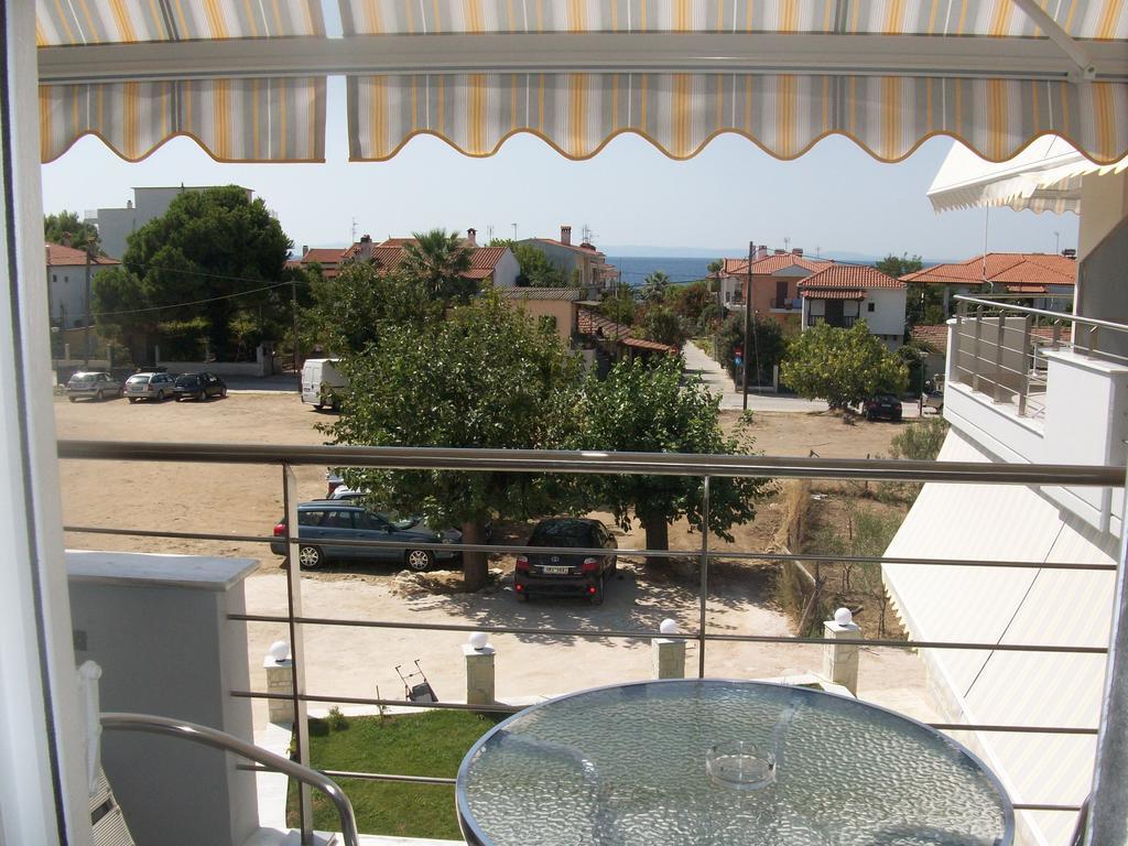 Mavridis Rooms Nikiti  Rum bild