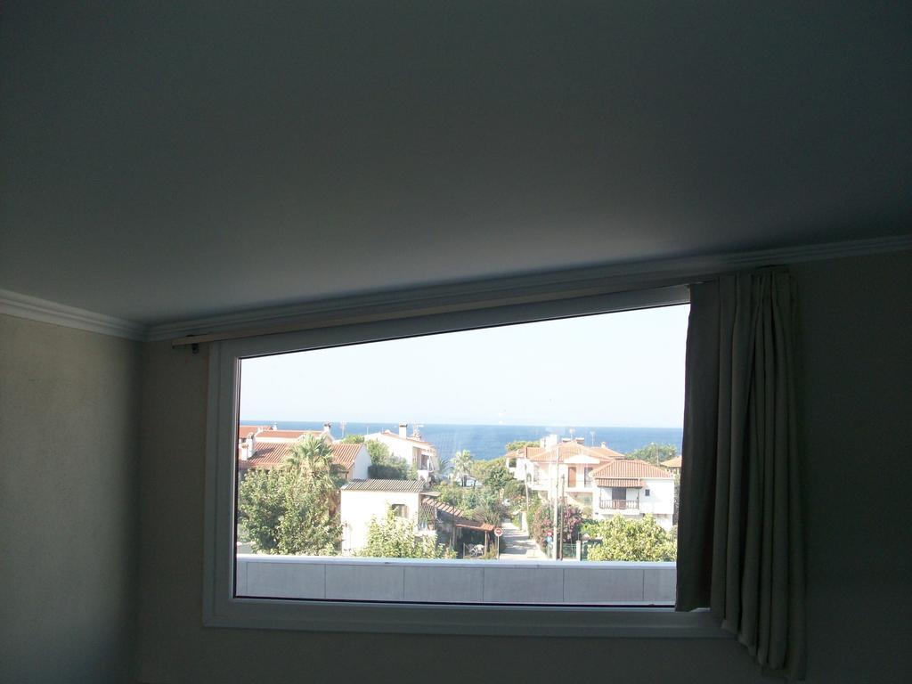 Mavridis Rooms Nikiti  Rum bild