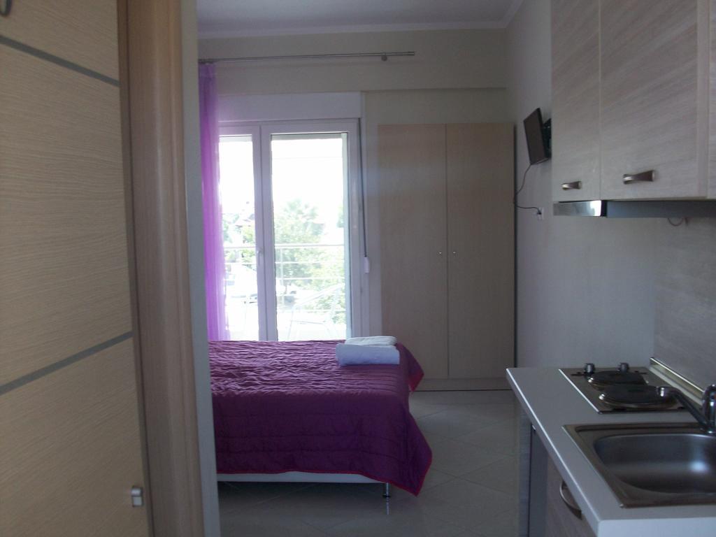 Mavridis Rooms Nikiti  Rum bild