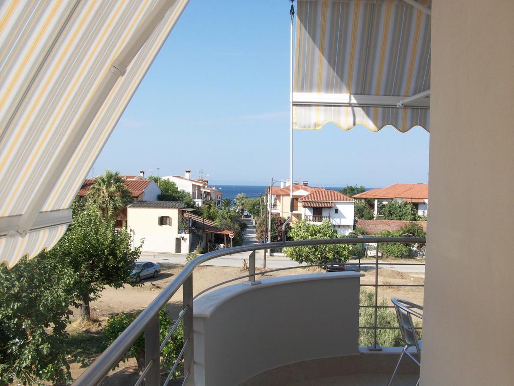 Mavridis Rooms Nikiti  Rum bild